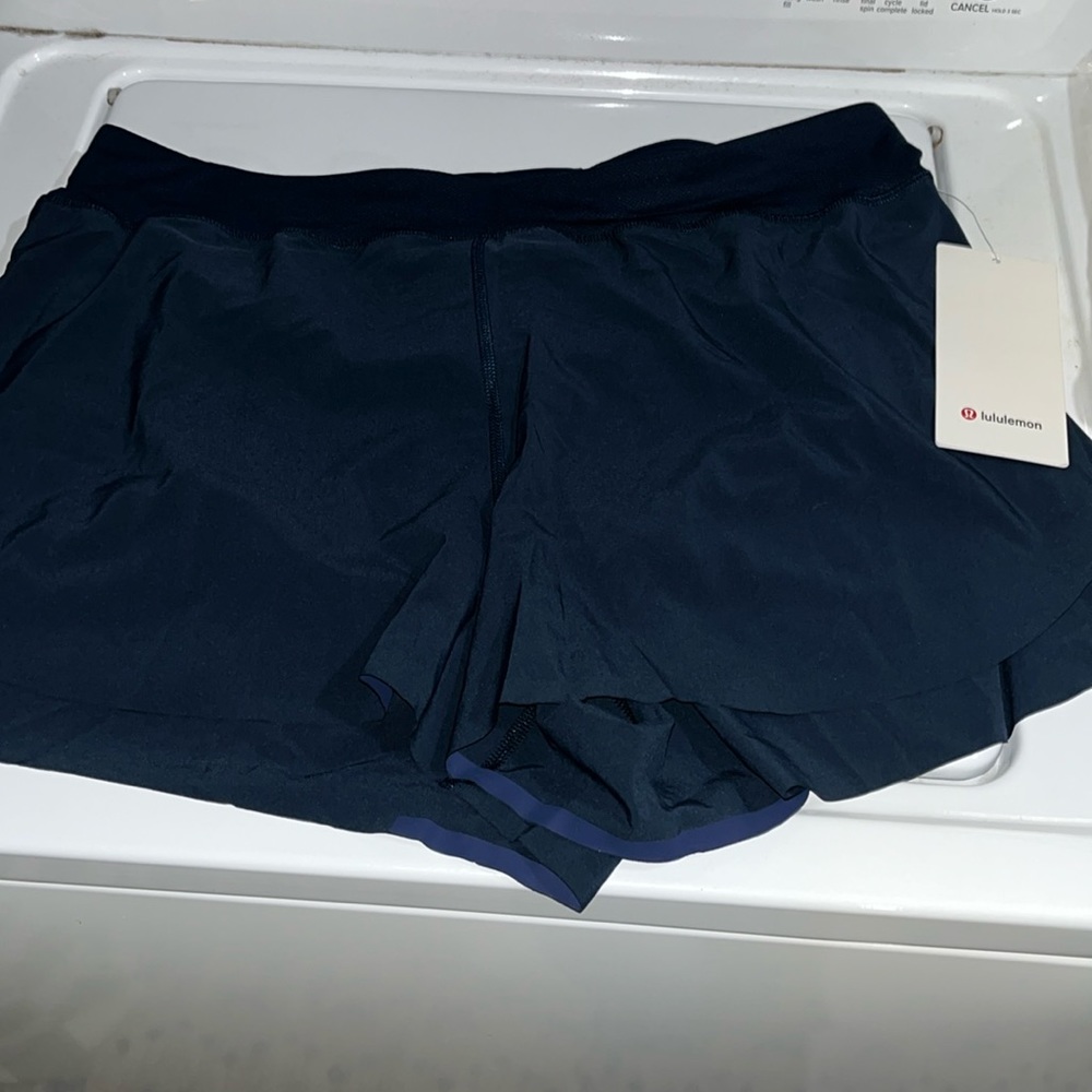 NWT Lululemon Find Your Pace Hr Shorts 3” size 14